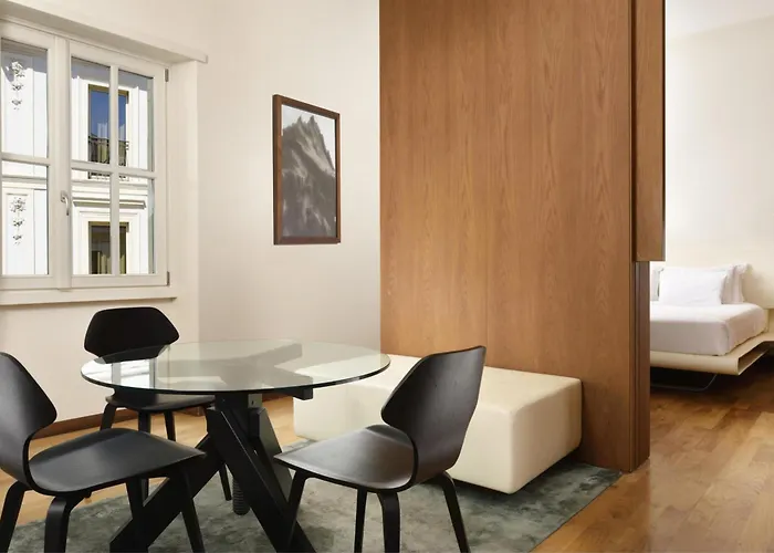 Palazzo Montemartini Rome, A Radisson Collection 5*