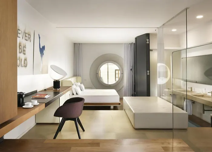 Palazzo Montemartini Rome, A Radisson Collection 5*