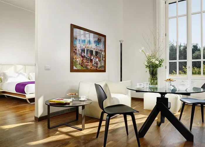 Palazzo Montemartini Rome, A Radisson Collection 5*