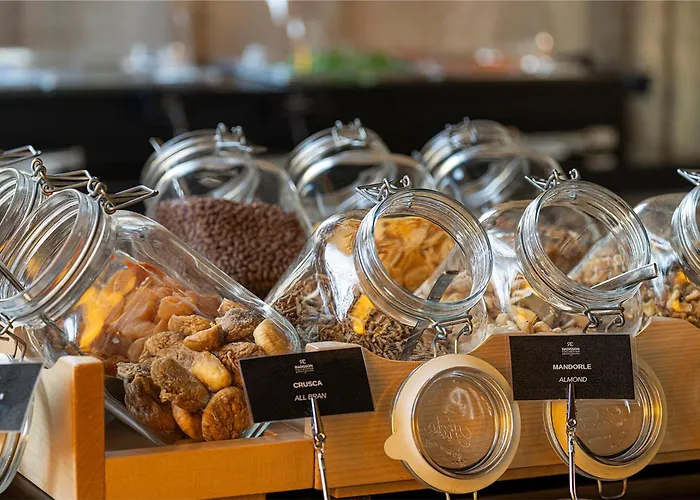 Palazzo Montemartini Rome, A Radisson Collection 5*